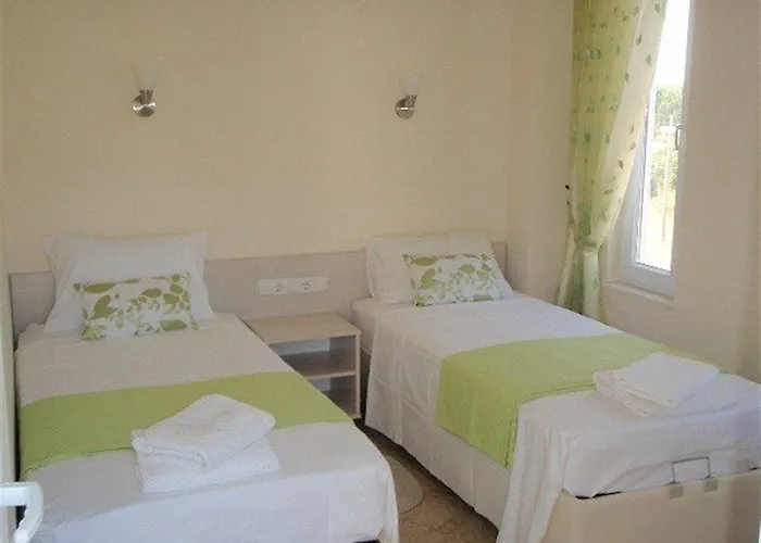 Deska Hisar Garden מלון