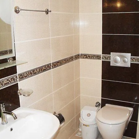 Deska Hisar Garden Hotel